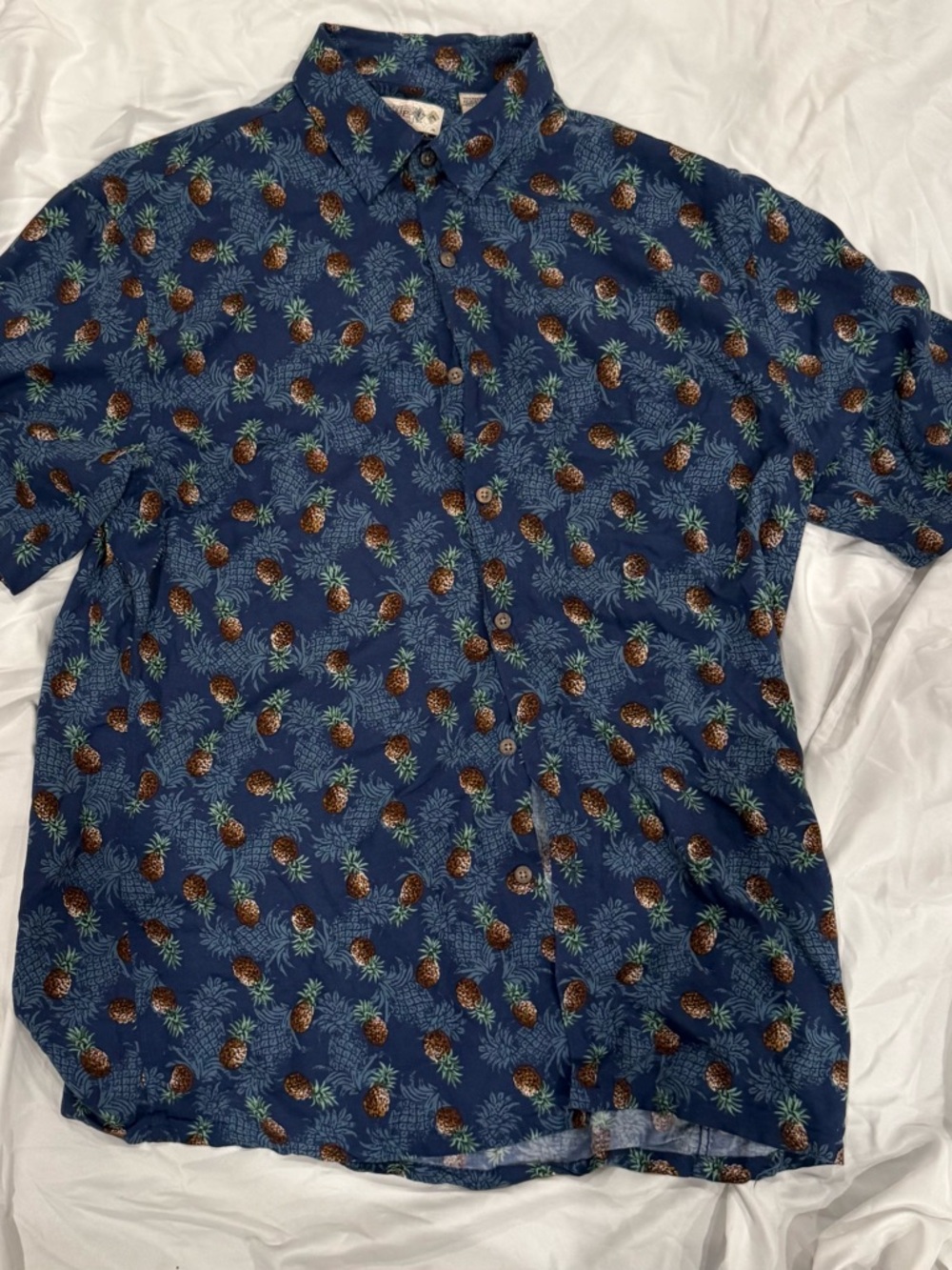 Men's Navy Pineapple Print Short-Sleeve Button-Down Shirt